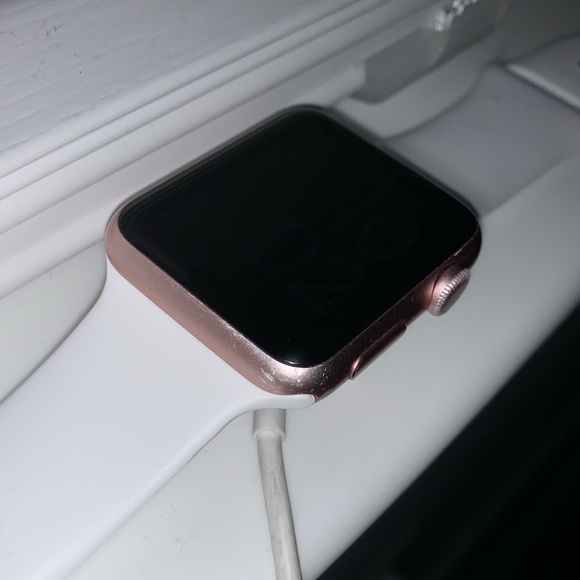 SOLD*** Apple Watch. Series 1/42mm- EUC - Picture 9 of 9
